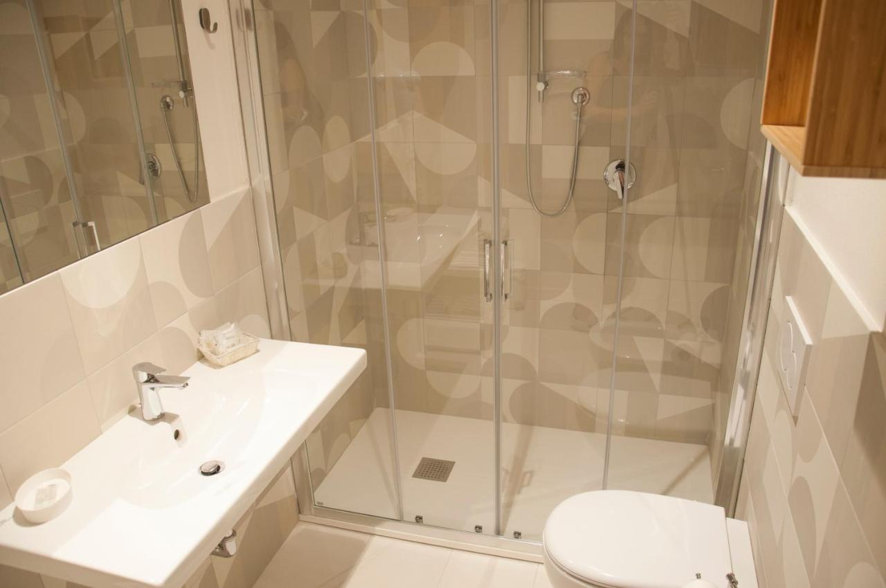 Hotel Ondina E Milazzo 체르비아 외부 사진