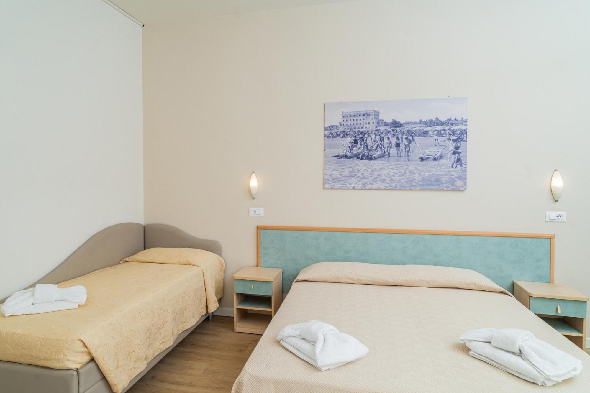 Hotel Ondina E Milazzo 체르비아 외부 사진