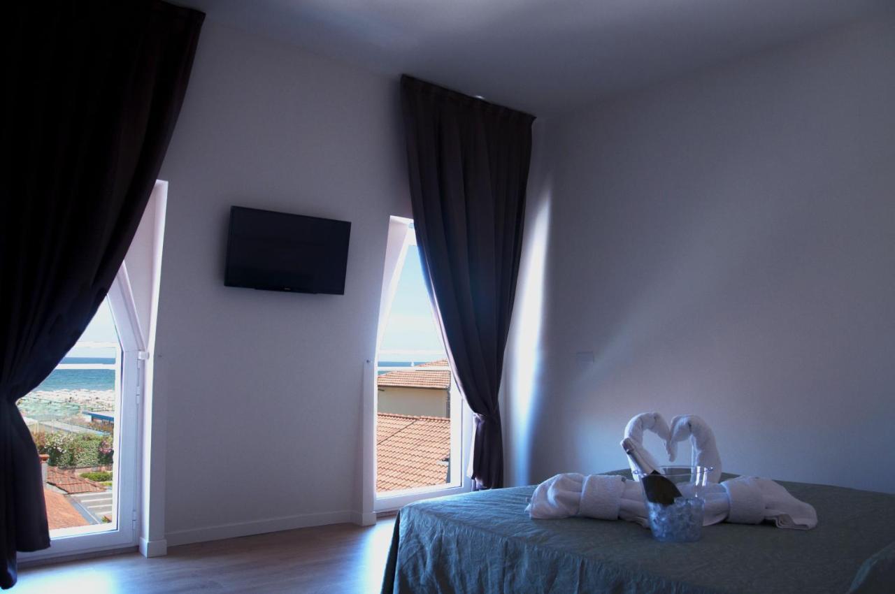 Hotel Ondina E Milazzo 체르비아 외부 사진